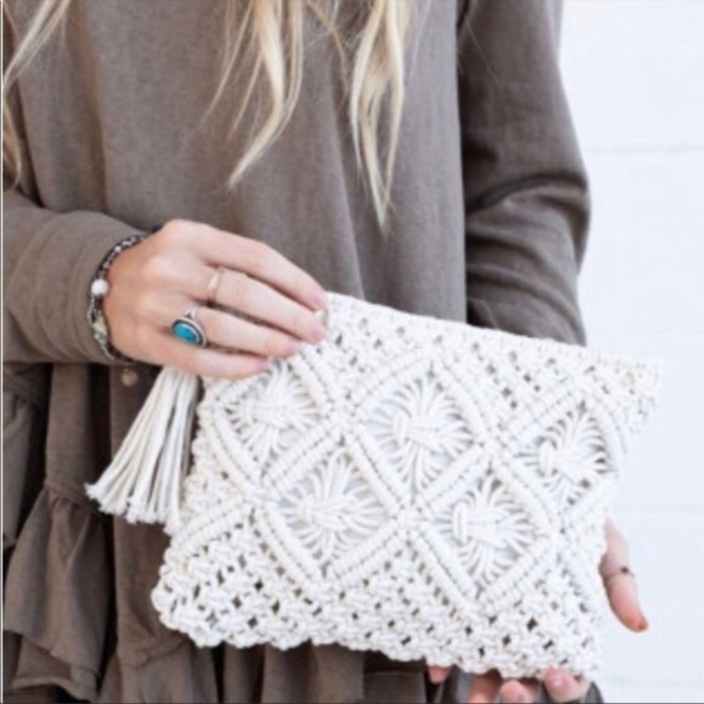 White crochet pouch / bag